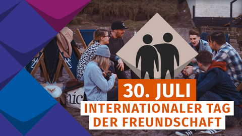 Aktionsbanner zum Internationalen Tag der Freundschaft am 30. Juni 2022: Symbolisch stehen zwei Figuren in einer KSL-Kachel. Die Figuren umarmen sich freundschaftlich.
