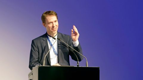 Eröffnung mit Anselm Kipp, Gruppenleiter in der Abteilung Soziales im Ministerium für Arbeit, Gesundheit und Soziales