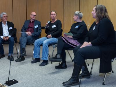 Experten*innen diskutieren über das Persönliche Budget.