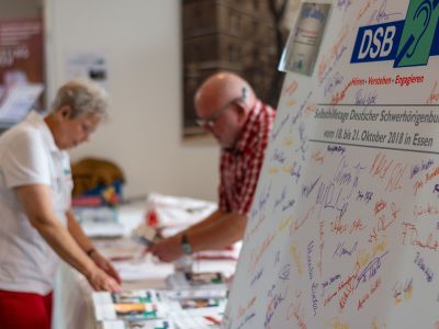 Letzte Vorbereitungen werden getroffen.