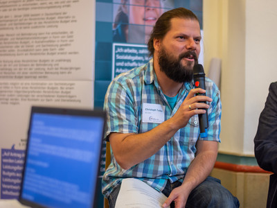 Chistoph Tacken vom KSL Köln moderierte das Podium der Budgetnutzenden.