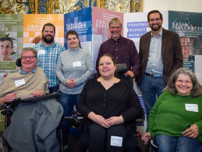 Gut gelaunt am Ende des Tages (im Bild von links): Carl-Wilhelm Rößler, Christoph Tacken, Sylvie Schein, Ellen Marquardt und Ellen Romberg-Hoffmann. Als Gäste Michael Kalthoff-Mahnke, KSL Arnsberg, und Markus Mey, KSL NRW (im Bild stehend von rechts).