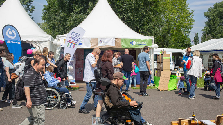 Stand der KSL auf dem Tag der Begegnung  an 25.5. in Köln